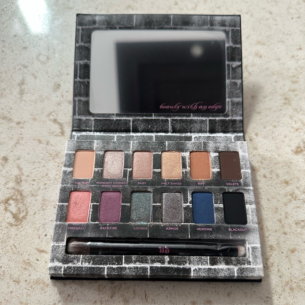 Urban Decay Nocturnal Shadow Box Eyeshadow Palette